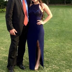 Elegant Navy Blue Evening Gown